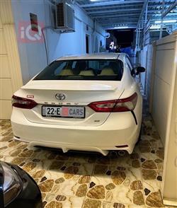 تۆیۆتا کامری